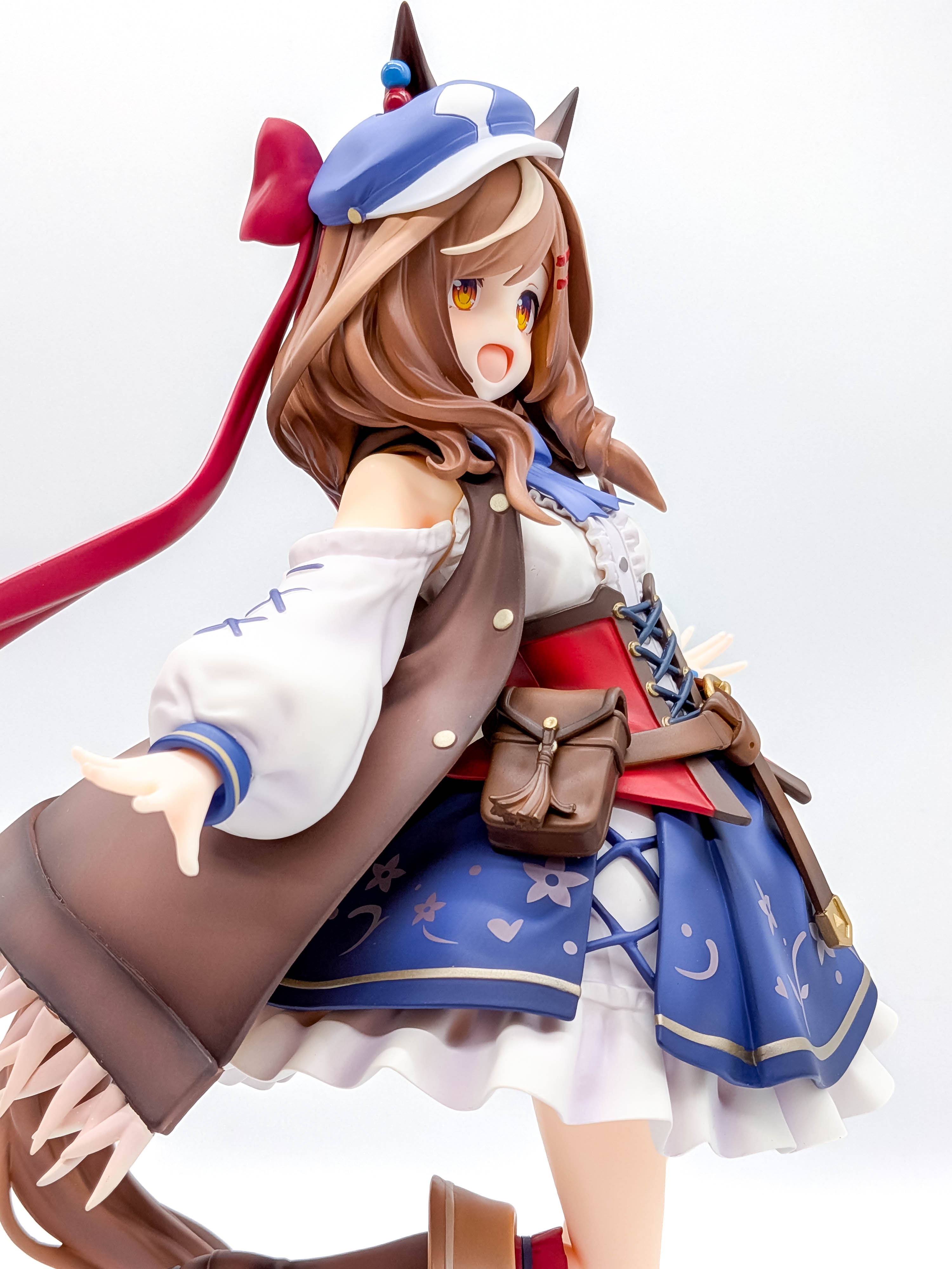Matikanetannhauser figure side blouse cape and layered skirt