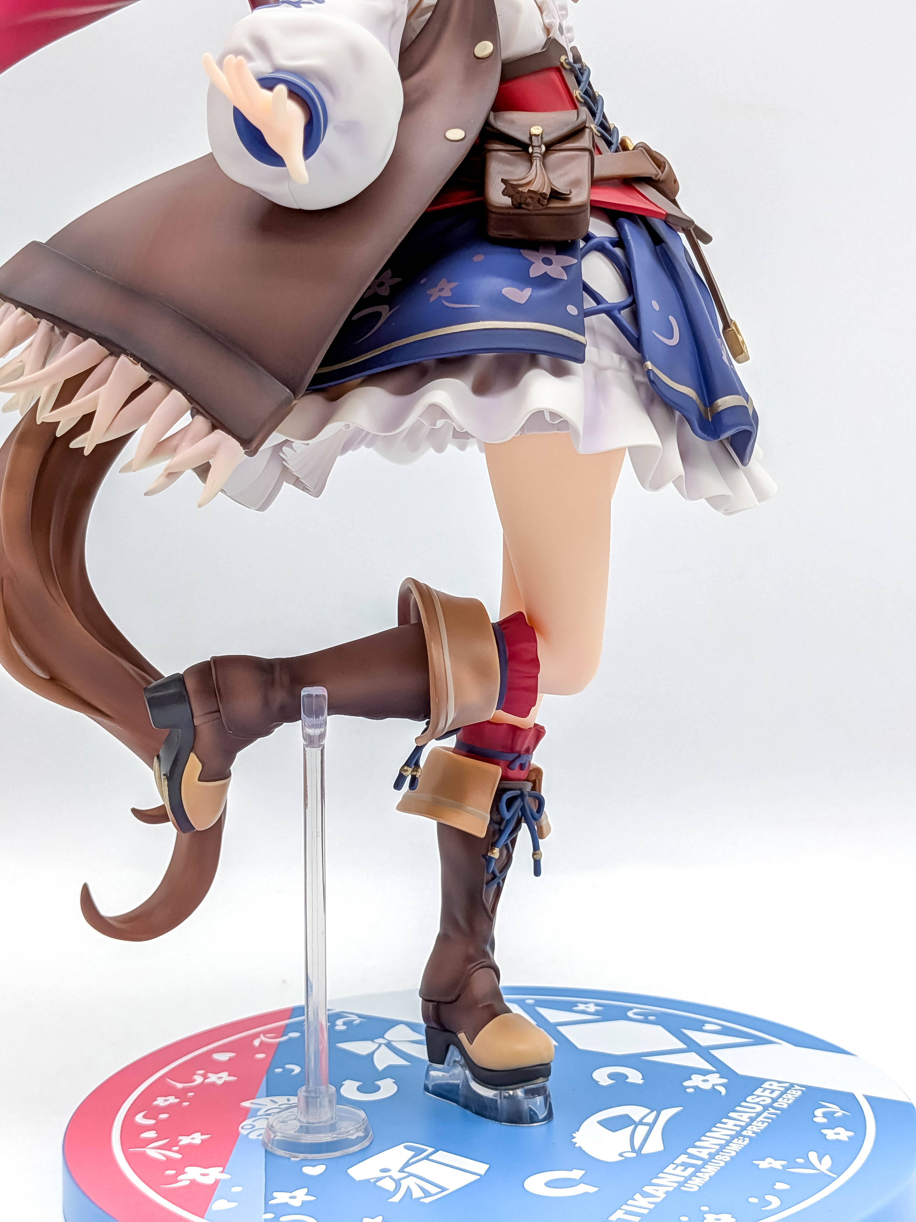 Matikanetannhauser figure boots legs tail and base close-up