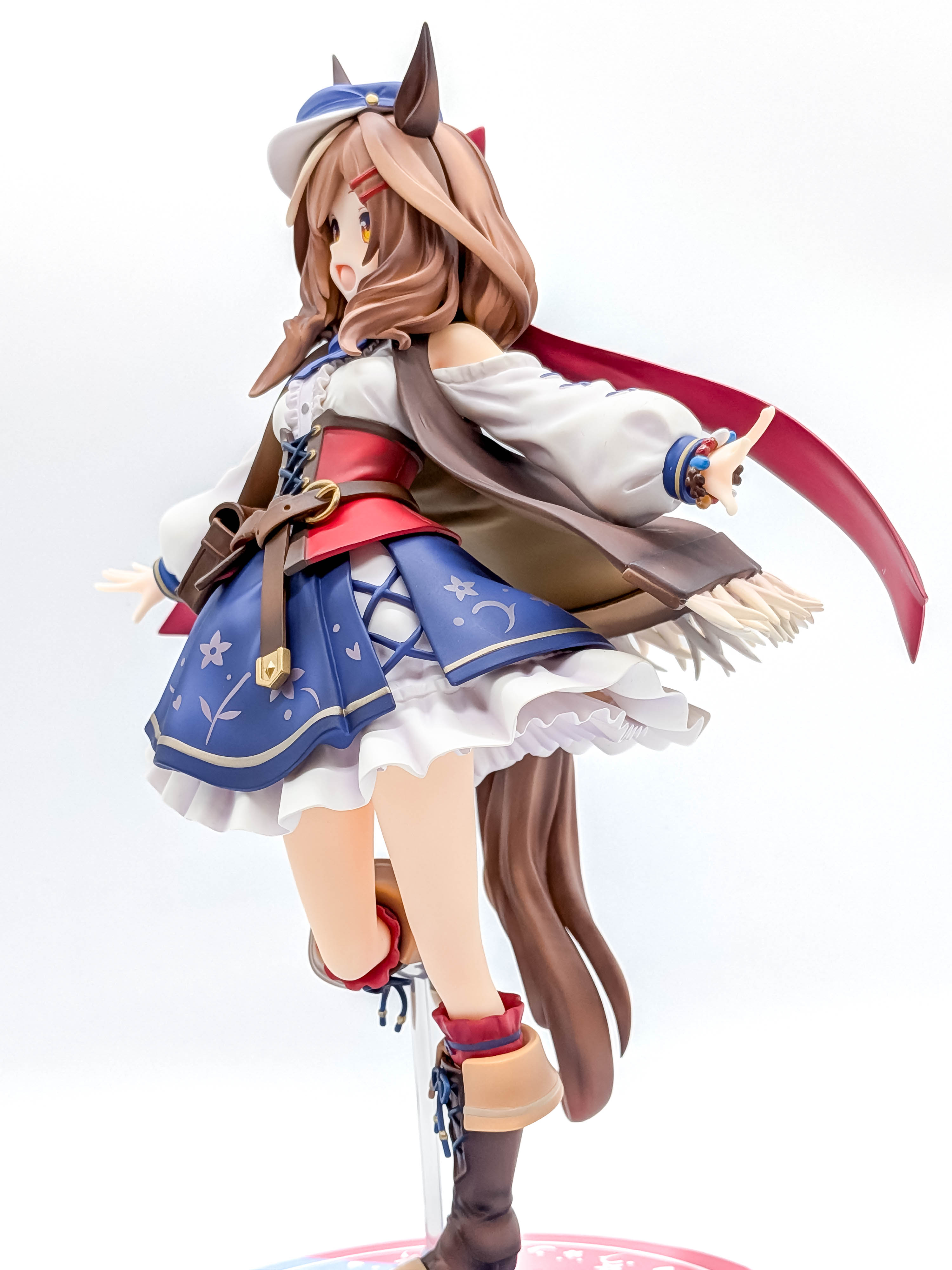 Matikanetannhauser figure low three-quarter view