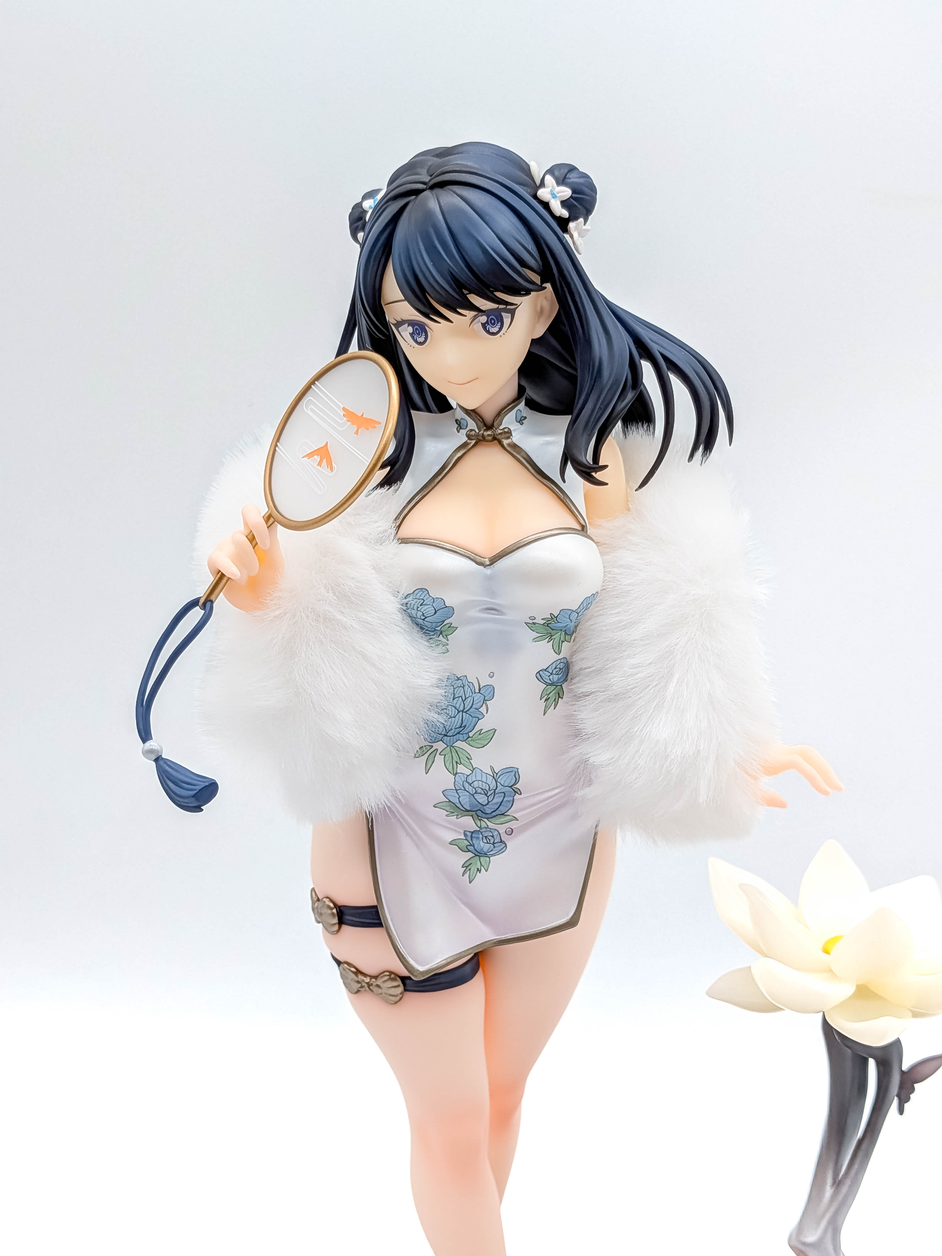 Rikka Takarada figure face fan and upper-body view