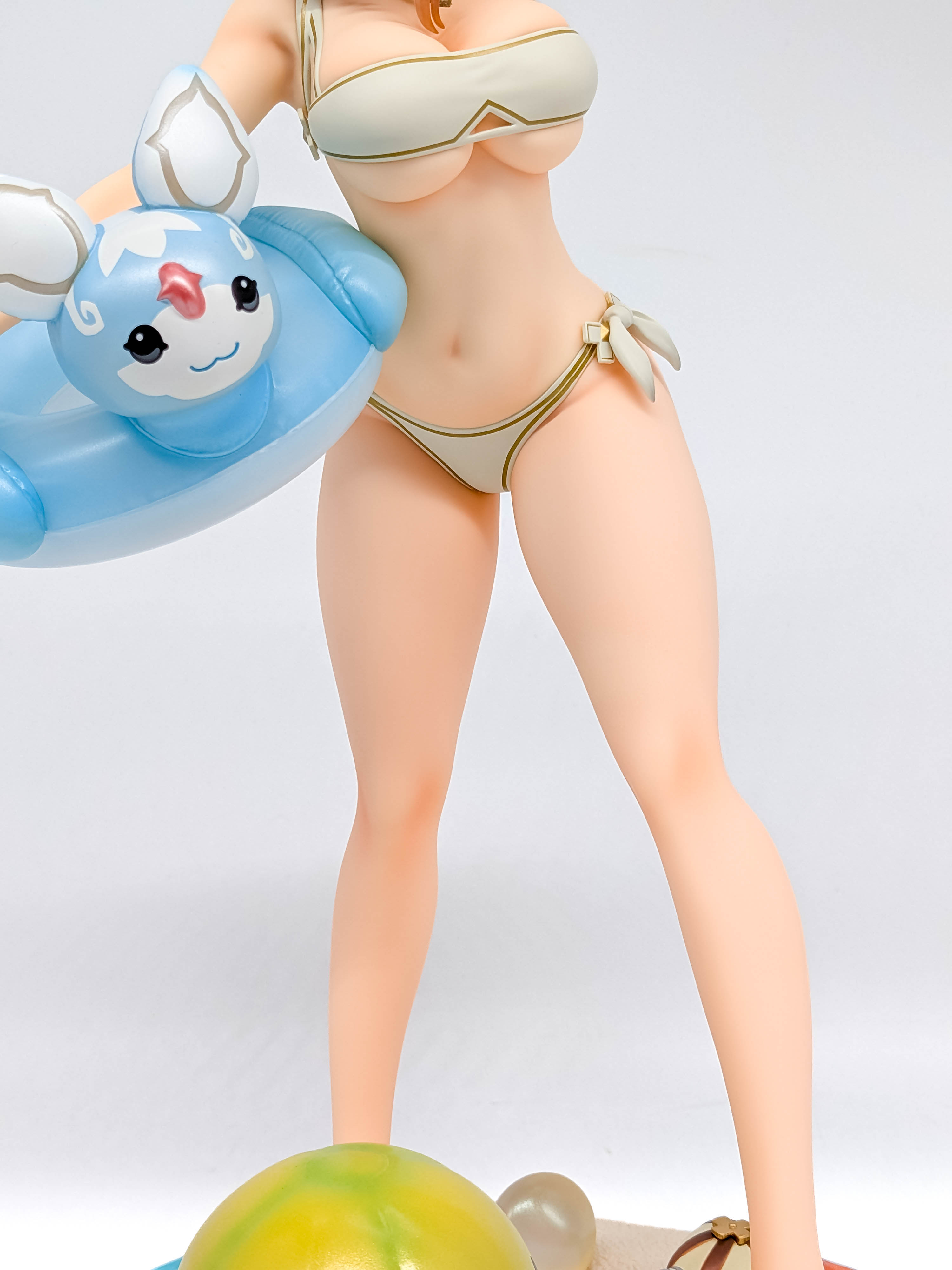 Ryza White Swimsuit Ver. waist thighs and side-tie bikini detail