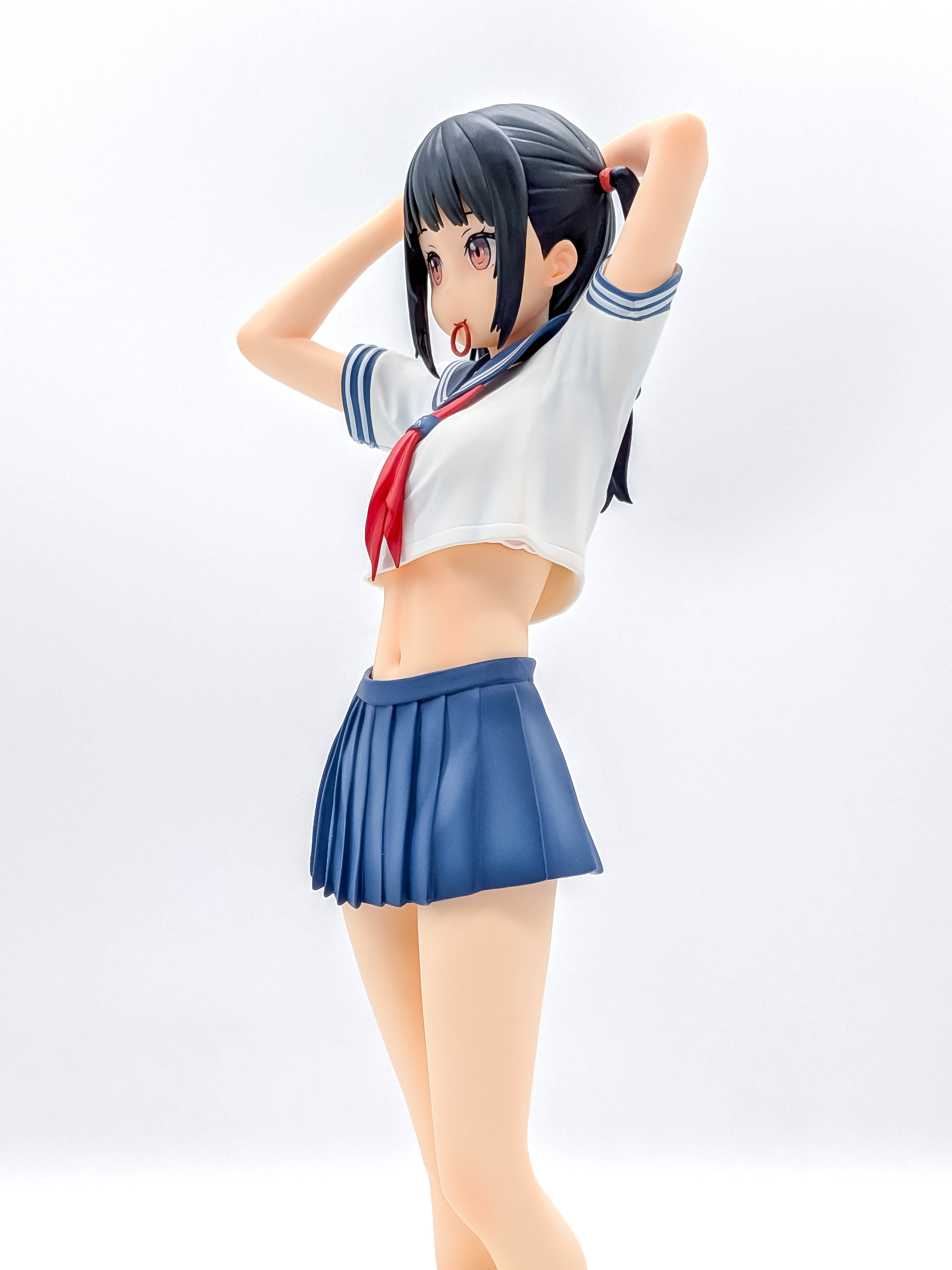 Sailor Fuku no Mannaka figure three-quarter uniform view