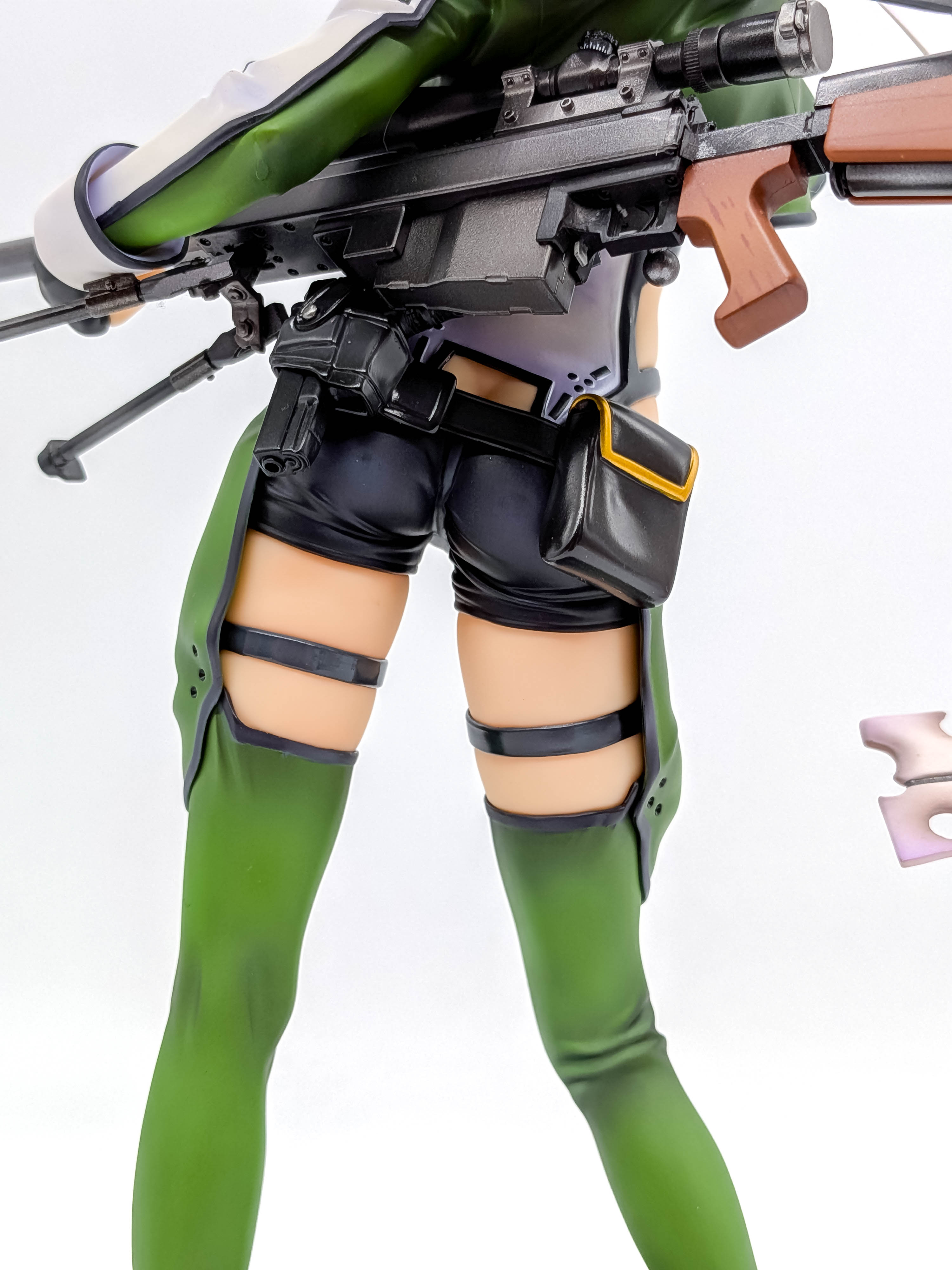 Sinon figure rear belt pouches Glock 18C shorts and thigh straps detail