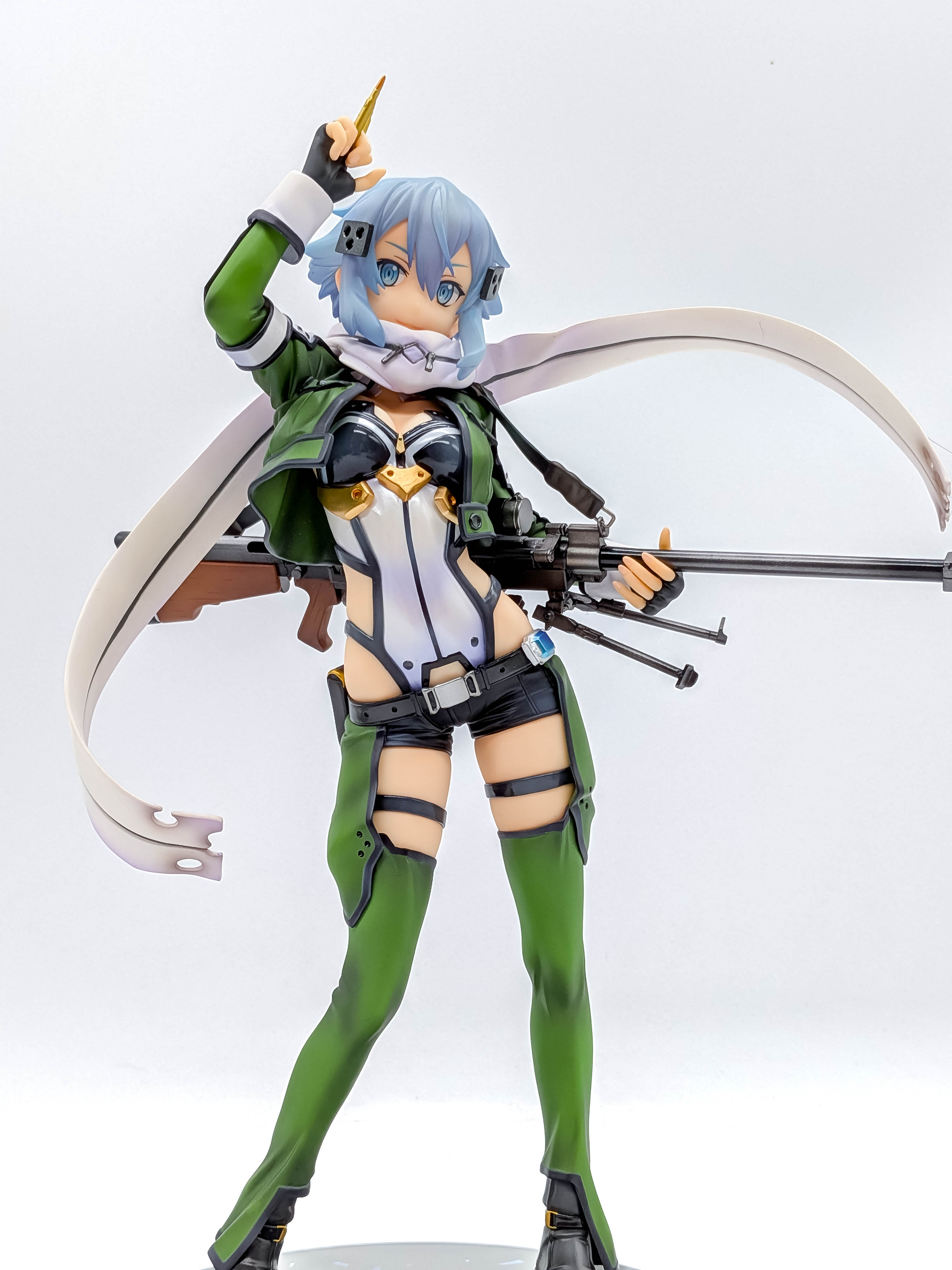 Sinon figure GGO jacket combat suit belt and Hecate II detail