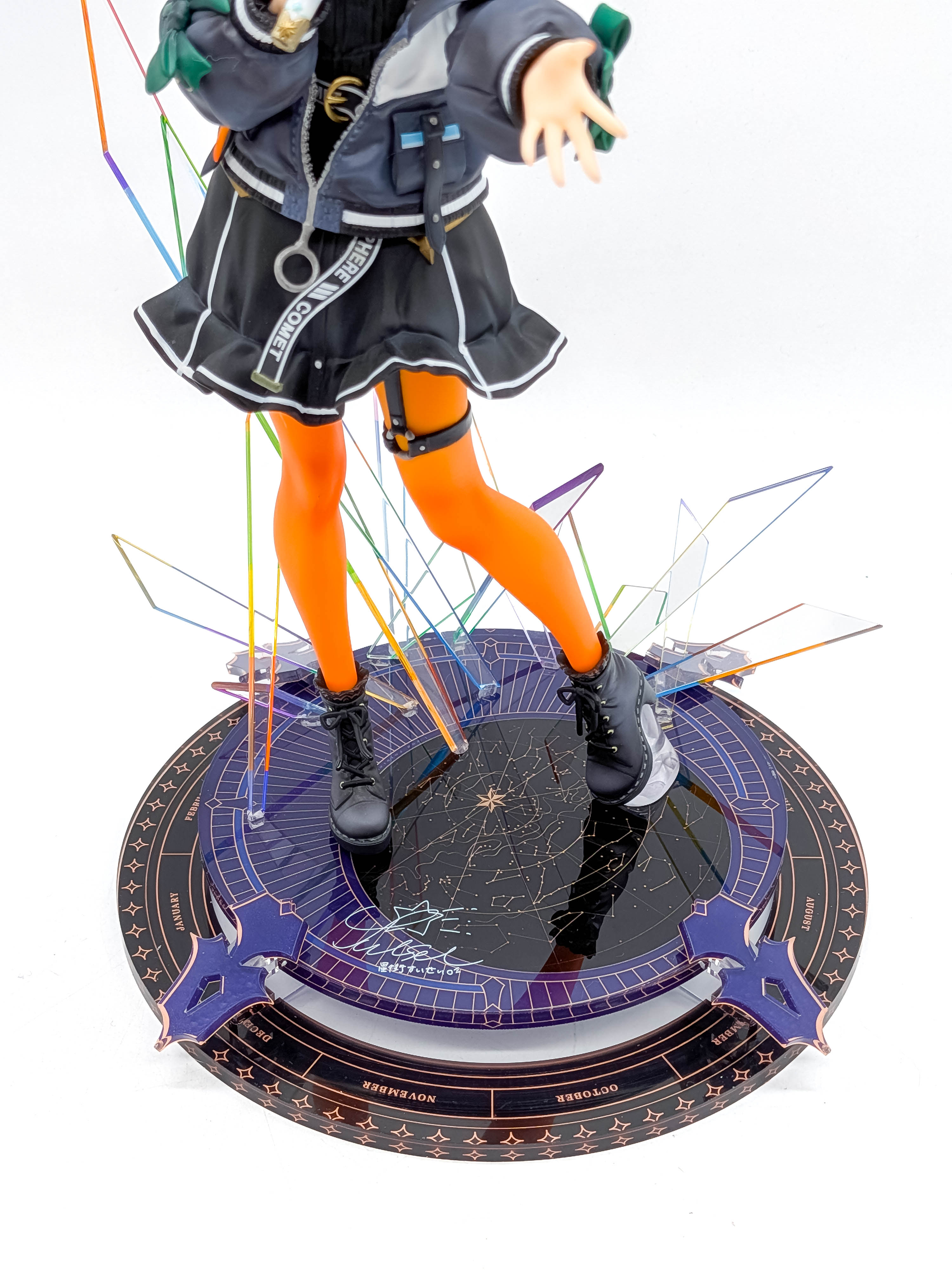 Hoshimachi Suisei figure orange tights boots and celestial stage base