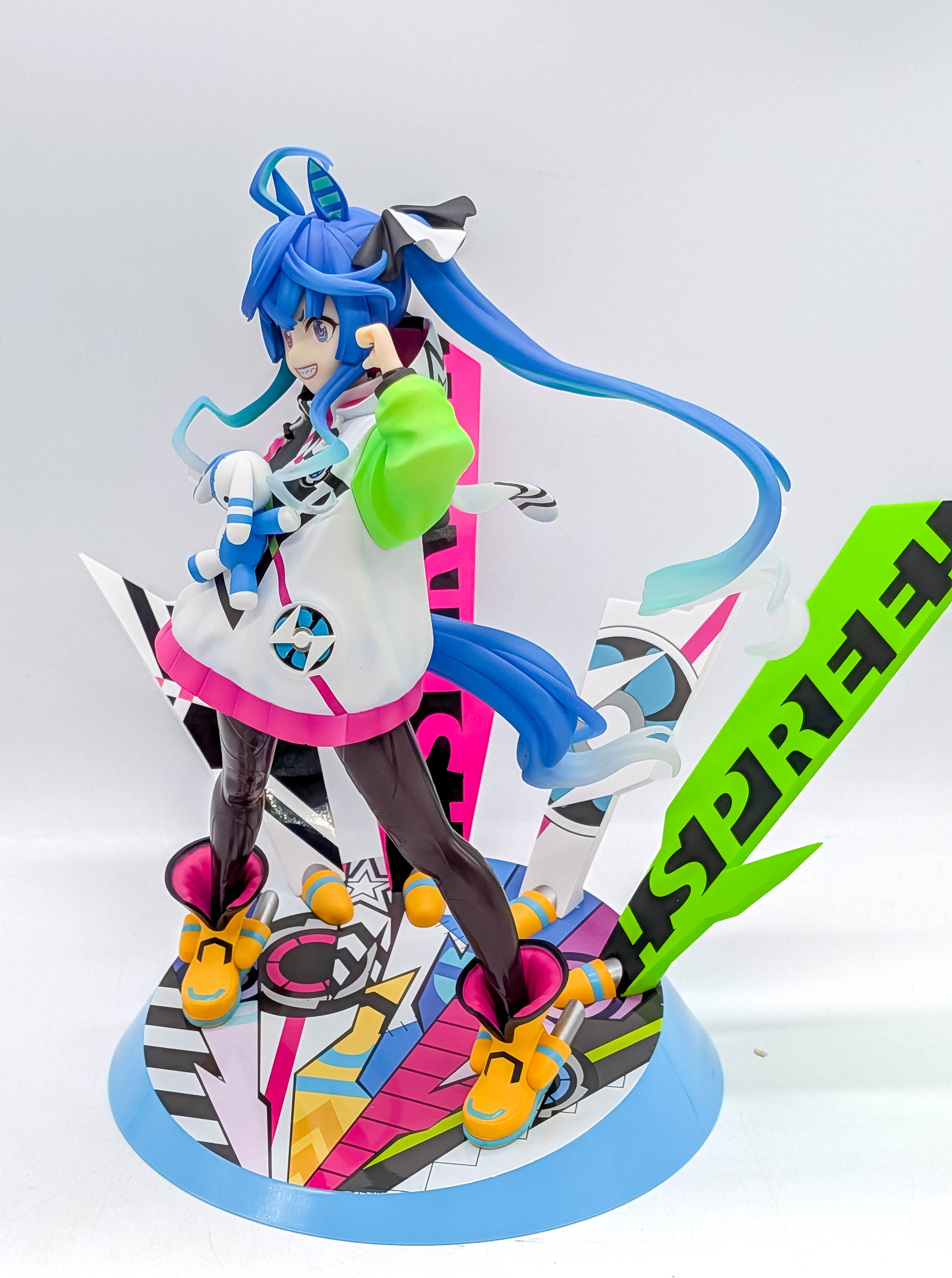 Twin Turbo figure opposite-side full view with SPEED display panel