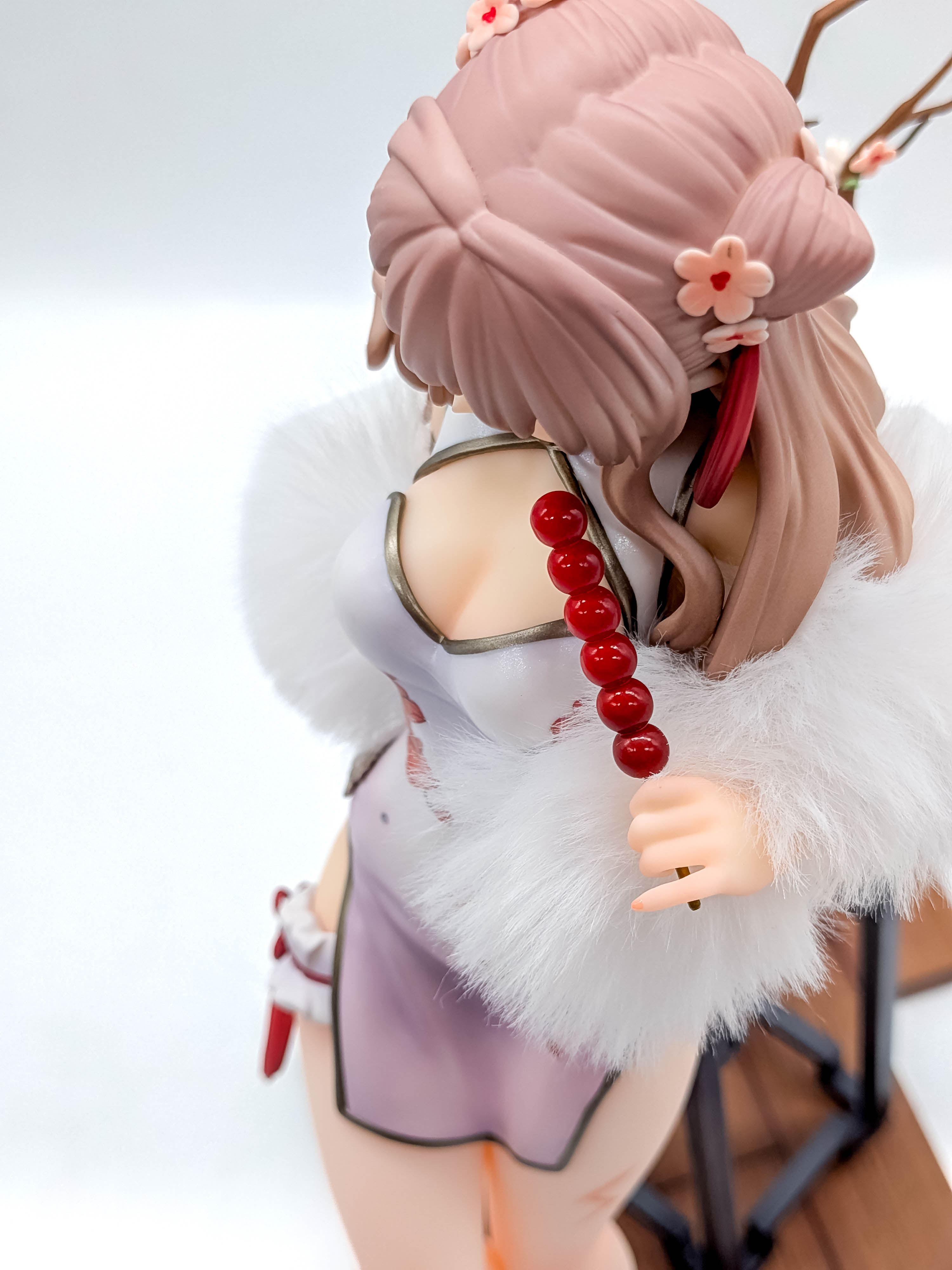 Yume Minami figure braided hairstyle flowers and red accessory from above